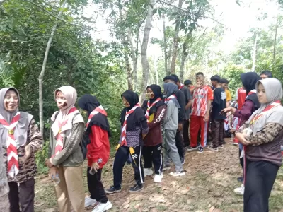 Kegiatan KBM (Hacking)